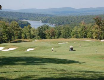 Golfing at Deep Creek Lake
