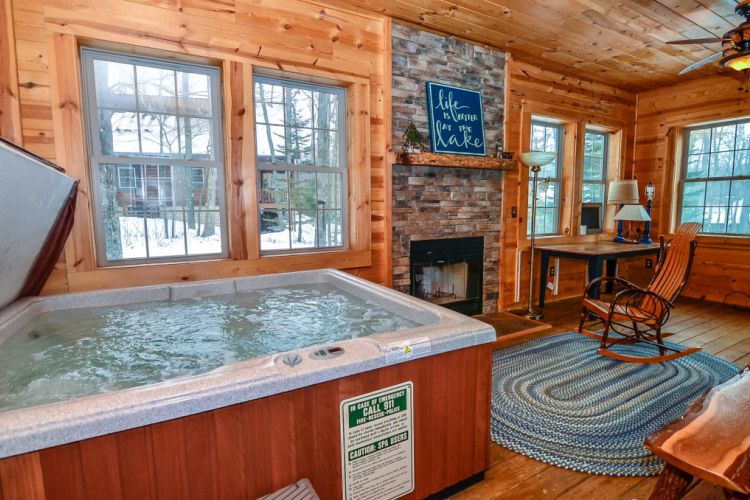 Lucky Stars Hot Tub Hot Tub at Lucky Stars Deep Creek Lake